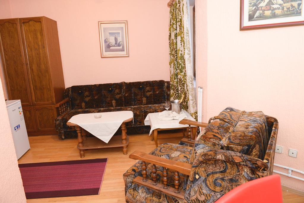 Beli Dvor Hotell Sombor Rom bilde
